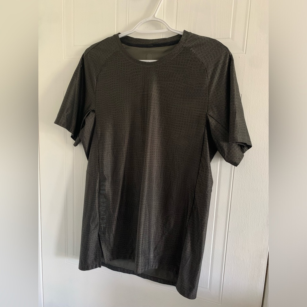 LIKE NEW Lululemon Always Agile Short Sleeve Small - Picture 2 of 4